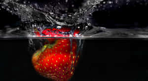 Ripe Red Strawberry Close-up Wallpaper