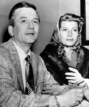 Rita Hayworth Beside James Hill Wallpaper