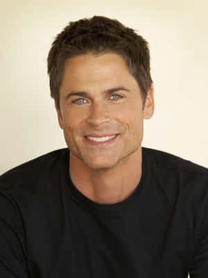 Rob Lowe Celebrates Success! Wallpaper