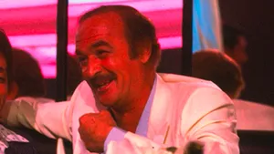 Robert Loggia Character Actor Wallpaper