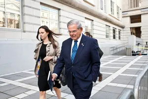 Robert Menendez Walking With Daughter Wallpaper