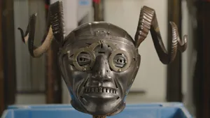 Robot Art Design Intrigued Wallpaper