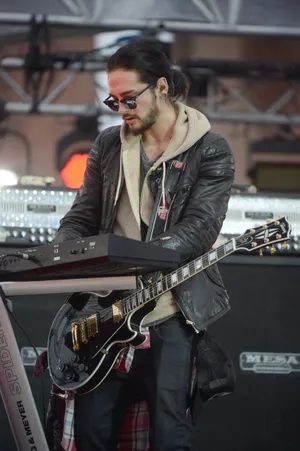 Rock Guitarist Performance Outdoor Stage Wallpaper