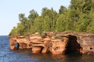 Rocky_ Lake_ Superior_ Shoreline Wallpaper
