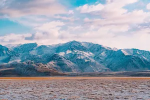 Rocky Mountain Ranges Togo Wallpaper