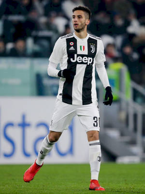 Rodrigo Bentancur For Juventus Full Body Wallpaper