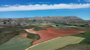 Rolling_ Farmland_and_ Eroded_ Plateaus Wallpaper