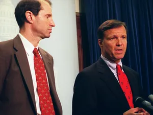 Ron Wyden And Christopher Cox Wallpaper