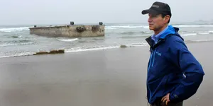 Ron Wyden At The Beach Wallpaper