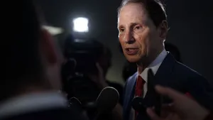 Ron Wyden During An Interview Wallpaper