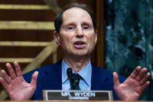 Ron Wyden With Open Hands Wallpaper