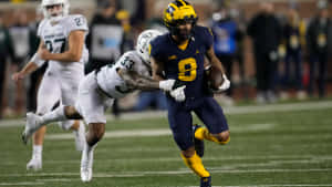 Ronnie Bell Michigan Football Action Wallpaper