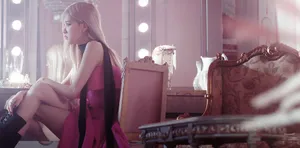 Roseanne Park First Single Wallpaper