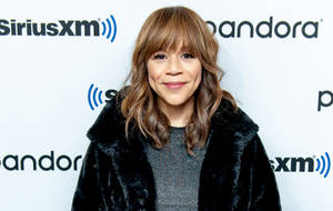 Rosie Perez Siriusxm Studios 2020 Wallpaper