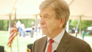 Roy Blunt Squinting Wallpaper