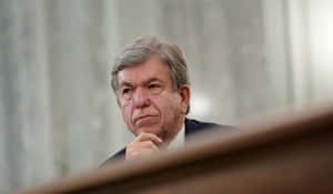 Roy Blunt Thinking Wallpaper