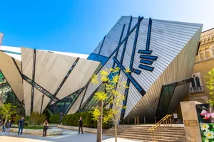 Royal Ontario Museum Modern Architecture Wallpaper