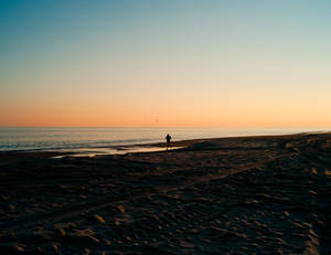 Runner In The Beach Wallpaper