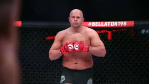 Russian Mma Legend Fedor Emelianenko In Mid-fight At Bellator 198 Wallpaper