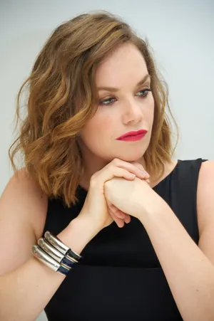 Ruth Wilson In A Radiant Pose Wallpaper