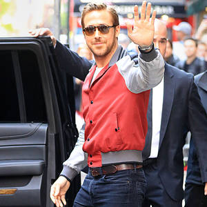 Ryan Gosling Bomber Jacket Wallpaper