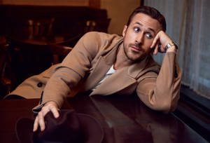 Ryan Gosling Gq Moon Shot Wallpaper