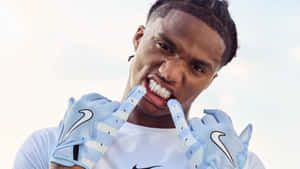 Ryan Williams Football Gloves Wallpaper