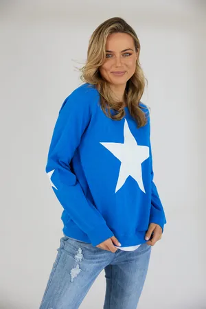 S: A Stunning And Vibrant Shade Of Cobalt Blue Wallpaper