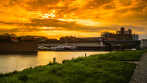 S Hertogenbosch Sunset River View Wallpaper