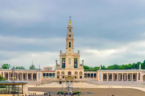 Sacred Fatima Sanctuary In Portugal Wallpaper