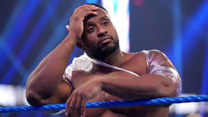 Sad-looking Big E Wallpaper