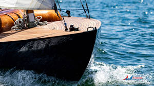 Sailing Bow Front-view Wallpaper