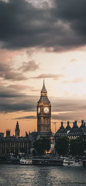 Salient Clock Tower Big Ben Wallpaper