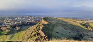 Salisbury_ Crags_ Overlooking_ Edinburgh Wallpaper