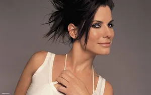 Sandra Bullock White Tank Top Wallpaper