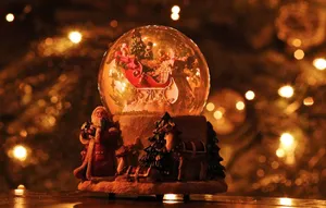 Santa Claus Snow Globe Wallpaper