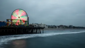 Santa Monica Ferris Wheel Light Show Wallpaper