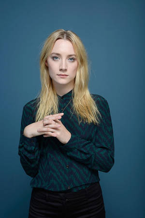 Saoirse Ronan Body Portrait Wallpaper