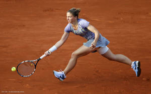 Sara Errani In Action On Court Wallpaper