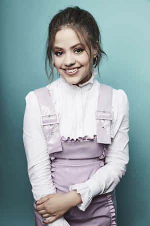 Sarah Jeffery Portraitin Pastel Outfit Wallpaper