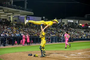 Savannah Bananas Baseball Entertainment Wallpaper