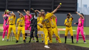 Savannah Bananas Baseball Team Performance Wallpaper
