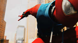 Scarlet Spider City Swinging Wallpaper