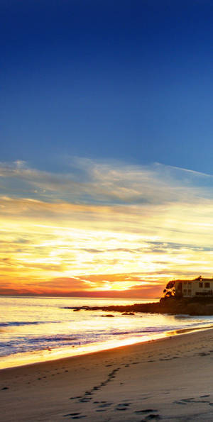 Scenic Two Toned Sky Malibu Iphone Wallpaper