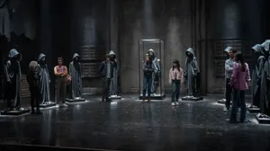 Scream6 Costume Exhibit Scene Wallpaper