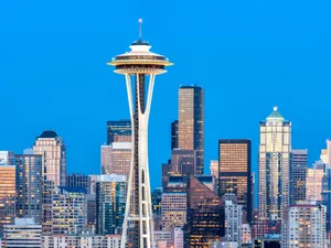 Seattle Space Needle Skyline Dusk Wallpaper