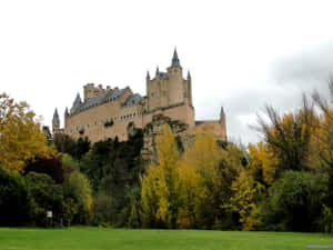 Segovia Castle Green Grass Wallpaper