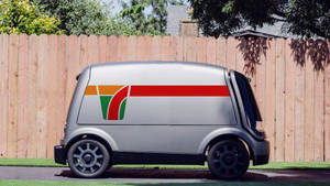 Self-driving 7 Eleven Van Wallpaper