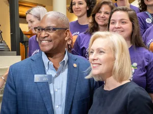 Senator Kirsten Gillibrand In Discussion With Emmanuel Jones Wallpaper
