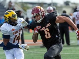 Senior Bowl Action Michael Pittman Jr Wallpaper